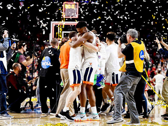 virginia-kyle-guy-deandre-hunter-celebration.jpg